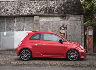 2010 ABARTH 695 TRIBUTO FERRARI