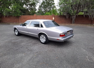 2002 JAGUAR XJ8 'VANDEN PLAS'