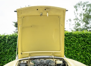 1975 MGB ROADSTER V8