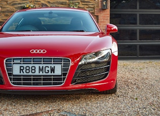 2011 AUDI R8 V10 - MANUAL