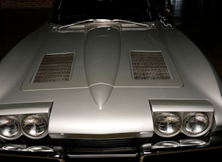 1963 CHEVROLET CORVETTE STINGRAY (C2) COUPE - SPLIT WINDOW