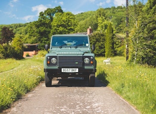 2008 LAND ROVER DEFENDER 90 XS COUNTY STATION WAGON - 22,000 MILES