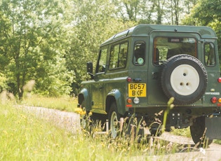 2008 LAND ROVER DEFENDER 90 XS COUNTY STATION WAGON - 22,000 MILES