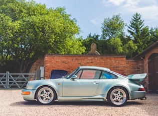 1985 PORSCHE 911 (930) TURBO