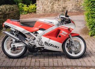 1990 SUZUKI RGV250