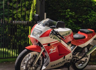 1990 SUZUKI RGV250