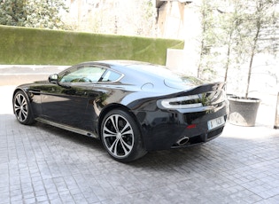 2011 ASTON MARTIN V12 VANTAGE 'CARBON BLACK' - MANUAL