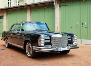 1971 MERCEDES-BENZ (W111) 280 SE 3.5 COUPE - 22,853 MILES