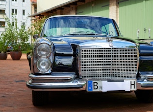 1971 MERCEDES-BENZ (W111) 280 SE 3.5 COUPE - 22,853 MILES