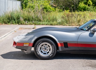 1981 CHEVROLET CORVETTE STINGRAY COUPE (C3)