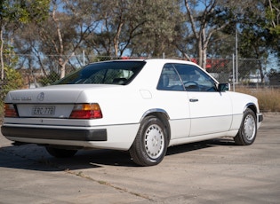 1990 MERCEDES-BENZ (W124) 300CE-24V