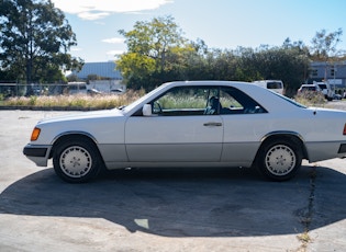 1990 MERCEDES-BENZ (W124) 300CE-24V