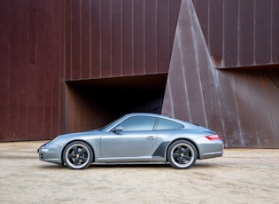 2004 PORSCHE 911 (997) CARRERA