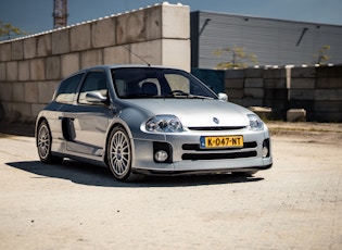 2001 RENAULT CLIO V6 PHASE 1