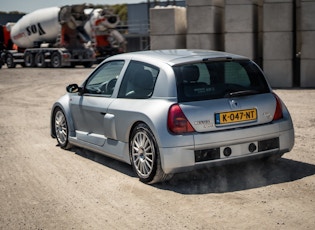 2001 RENAULT CLIO V6 PHASE 1