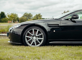 2011 ASTON MARTIN V8 VANTAGE S