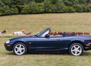 2001 MAZDA MX-5