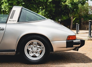 1976 PORSCHE 911 2.7 TARGA