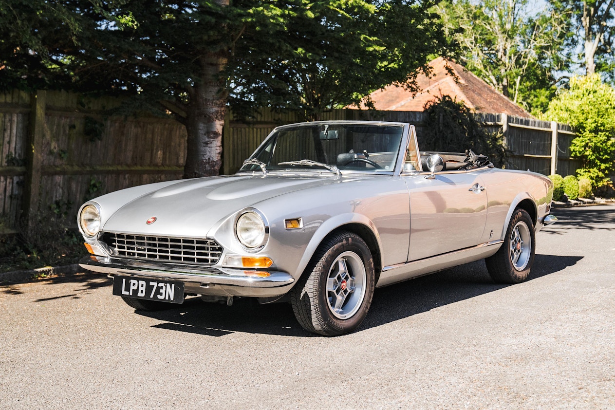 1975 FIAT 124 SPORT SPIDER