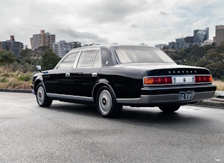 2005 TOYOTA CENTURY V12