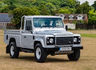 2016 LAND ROVER DEFENDER 110 SINGLE CAB PICK UP 'HIGH CAPACITY' - 4,573 MILES