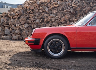 1975 PORSCHE 911 TARGA