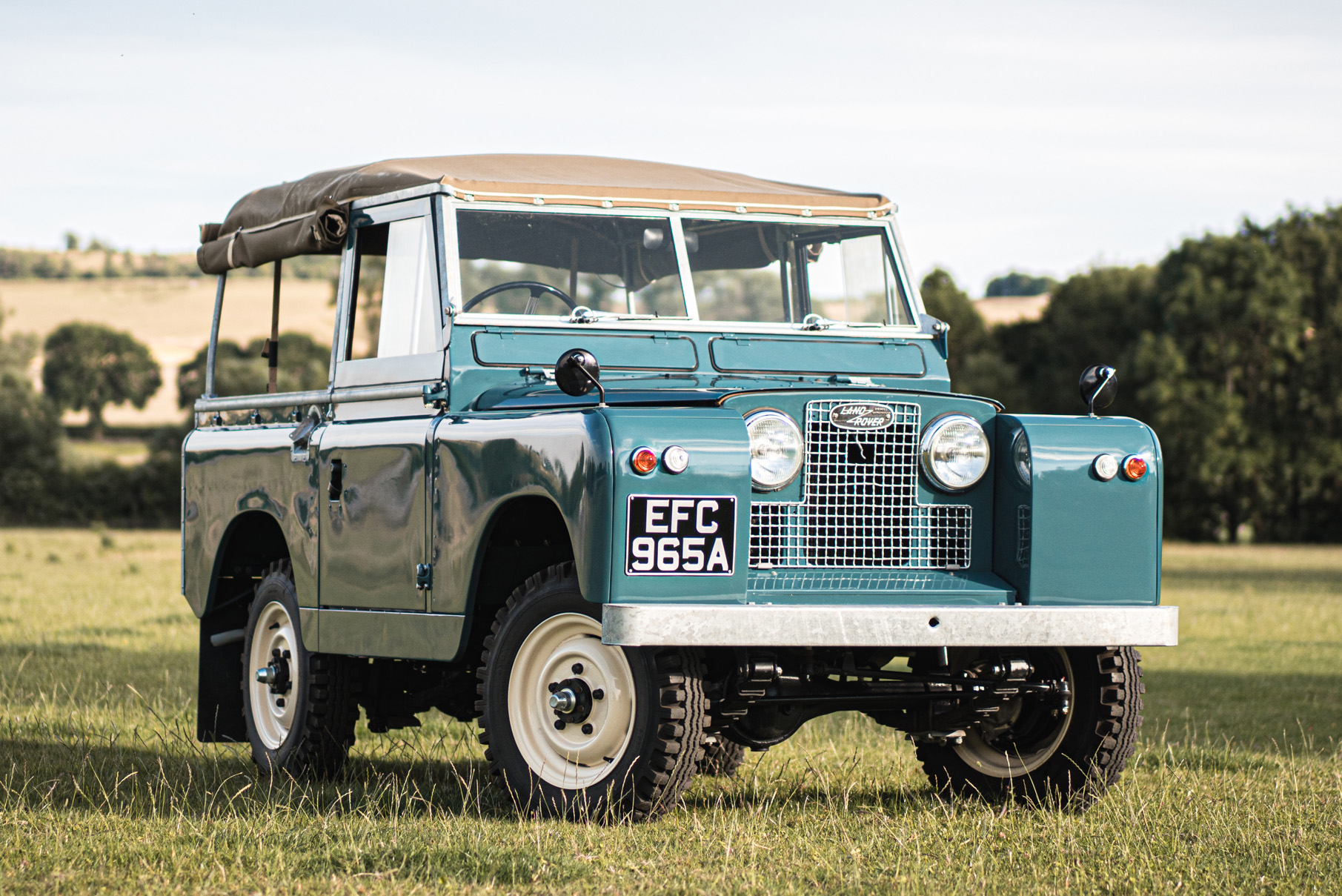 1963 LAND ROVER SERIES IIA 88