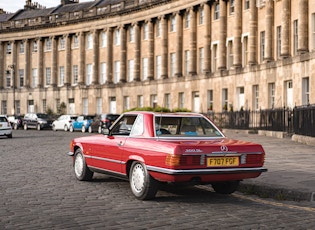 1988 MERCEDES-BENZ (R107) 300 SL