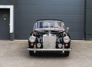 1960 MERCEDES-BENZ (W128) 220 SE PONTON CABRIOLET 