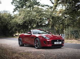 2013 JAGUAR F-TYPE V6 S CONVERTIBLE - 9,900 MILES