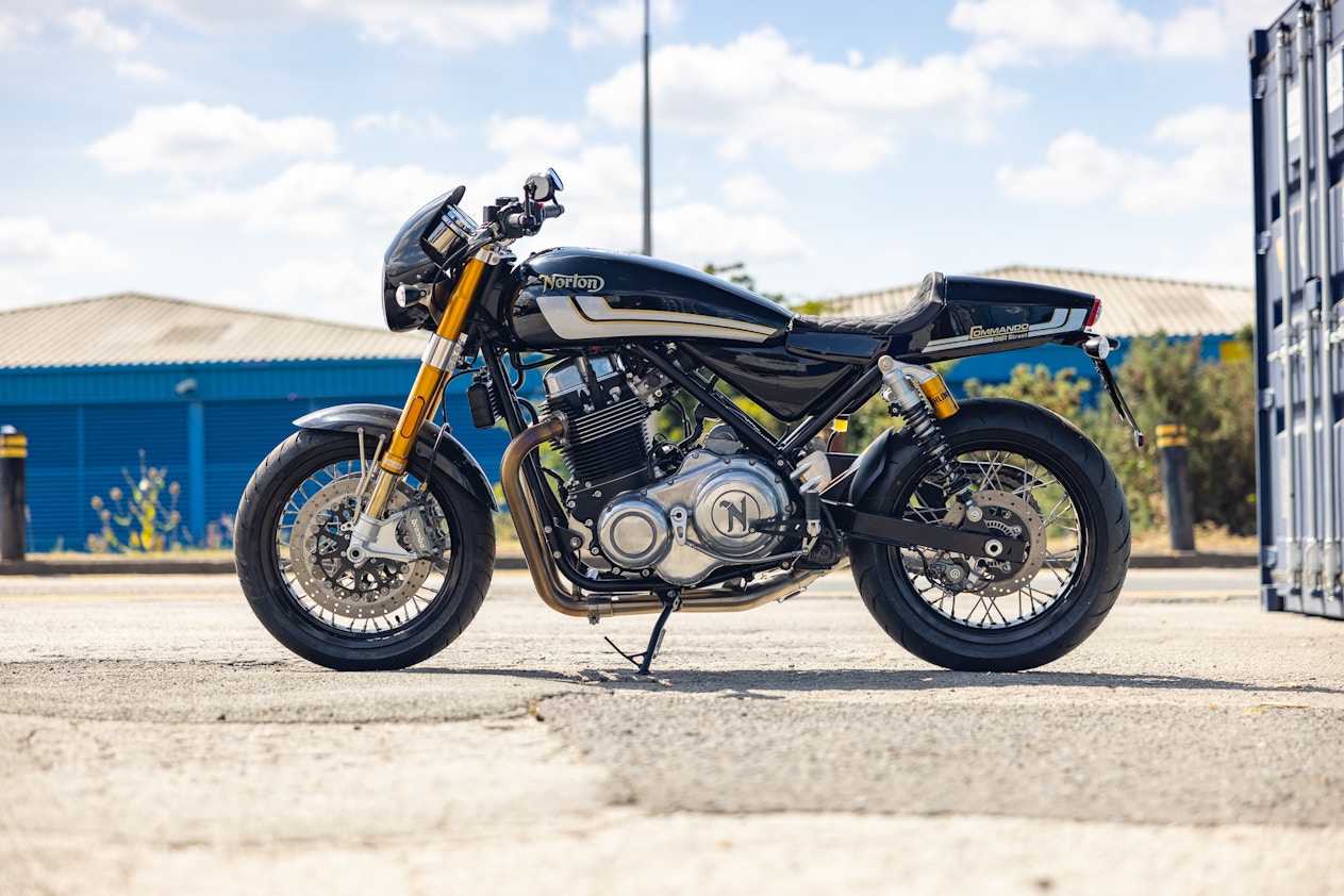 2019 NORTON COMMANDO 961 STREET - 12 MILES