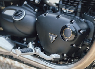 2020 TRIUMPH BOBBER TFC - 28 MILES