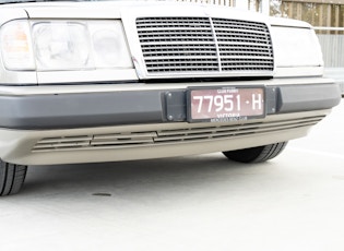 1990 MERCEDES-BENZ (W124) 300 TE