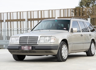 1990 MERCEDES-BENZ (W124) 300 TE