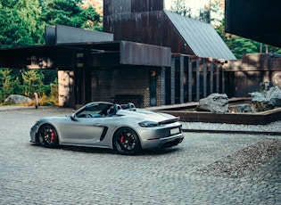 2020 PORSCHE 718 SPYDER - MANUAL