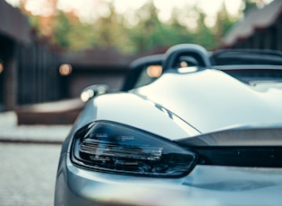 2020 PORSCHE 718 SPYDER - MANUAL