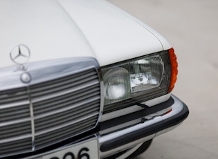 1982 MERCEDES-BENZ (W123) 280 CE