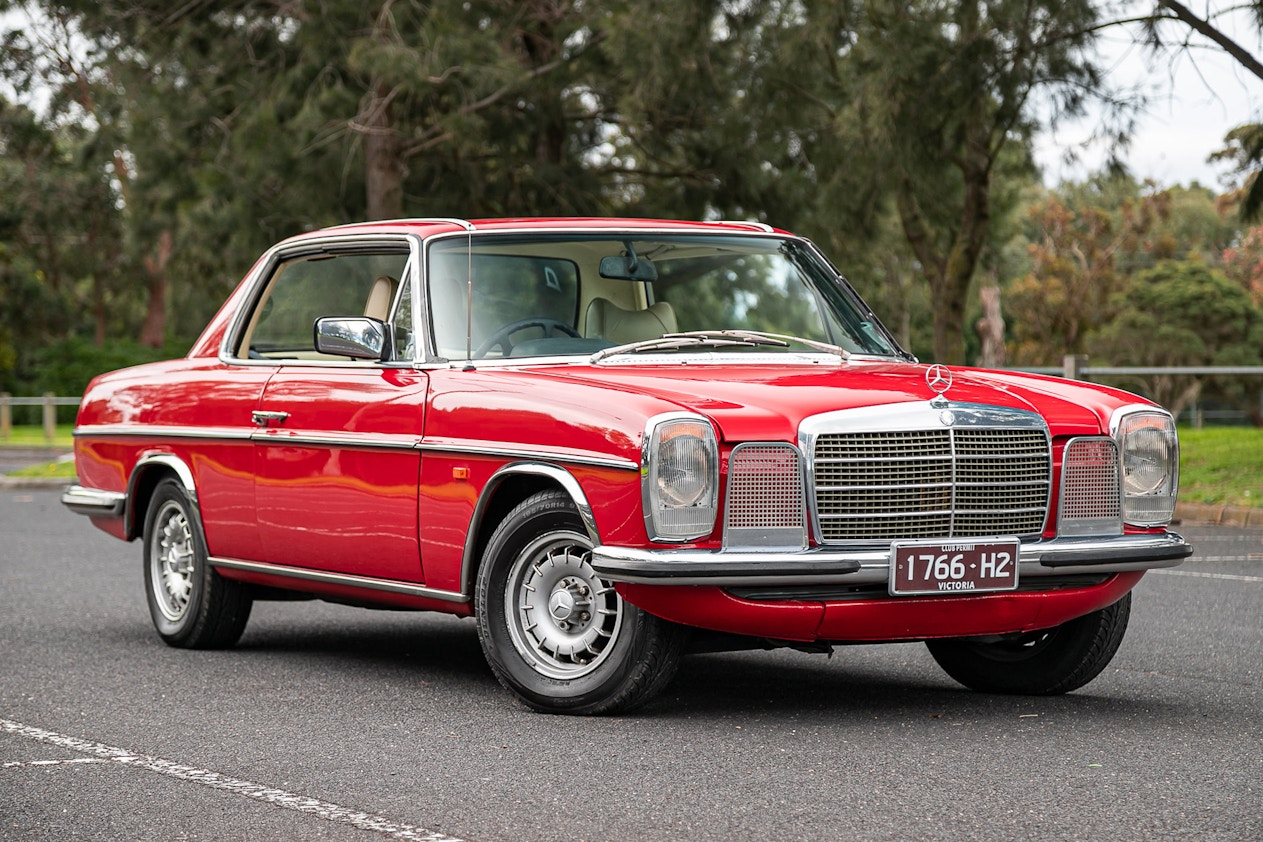 1976 MERCEDES-BENZ (W114) 250 C COUPE