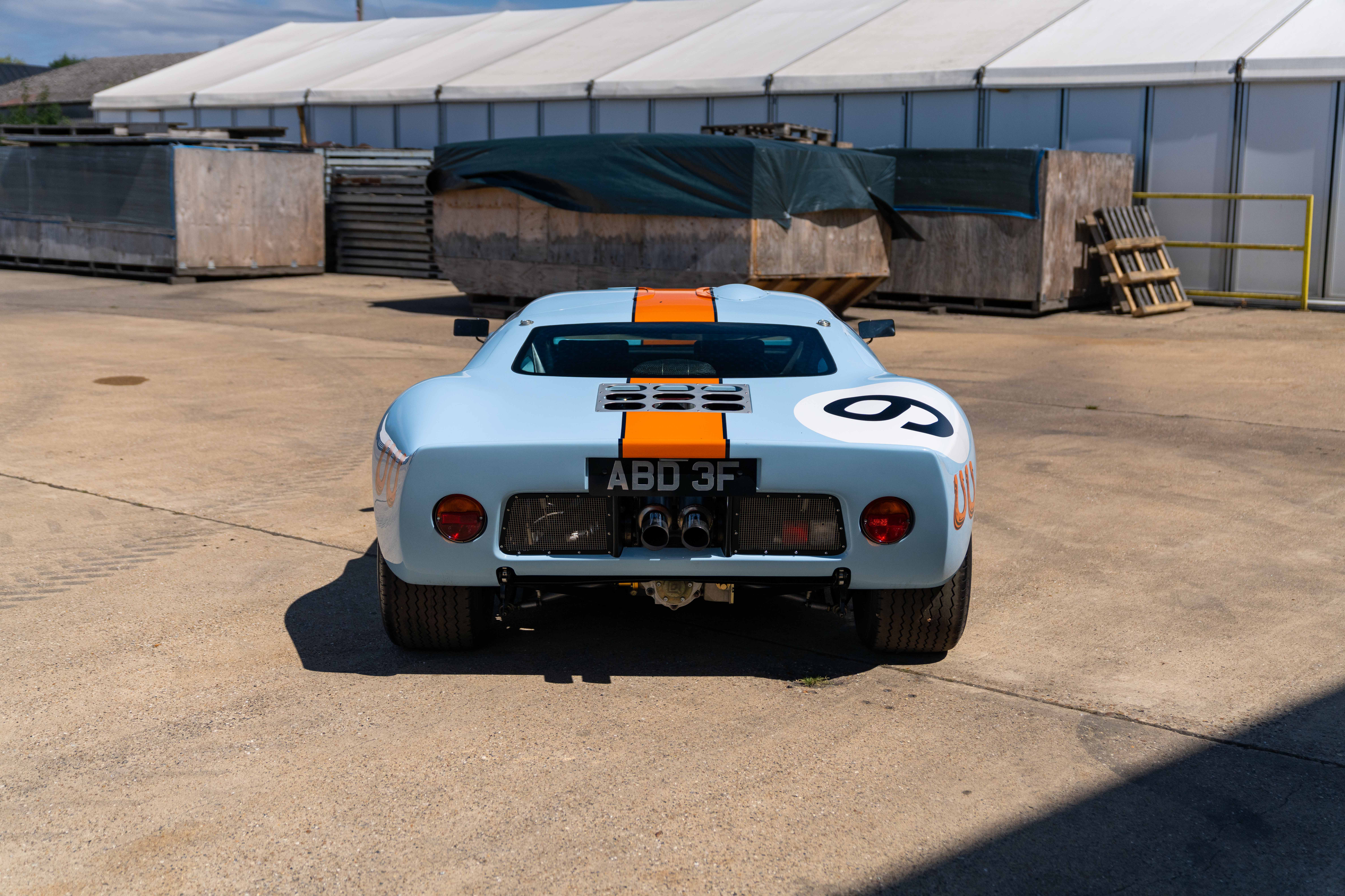 エズゾト　　フォードGT40 sddefault.jpg