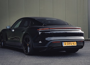 2021 PORSCHE TAYCAN TURBO