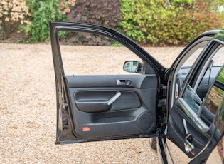 2003 VOLKSWAGEN GOLF (MK4) R32 – 30,670 MILES 