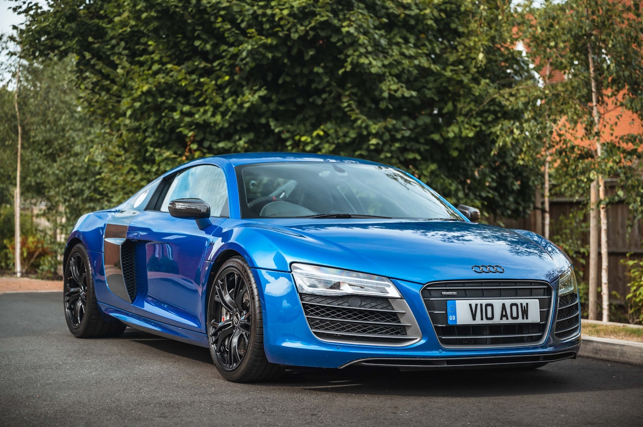 2015 AUDI R8 V10 PLUS