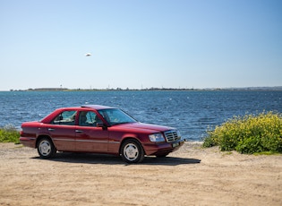 1994 MERCEDES-BENZ (W124) E280