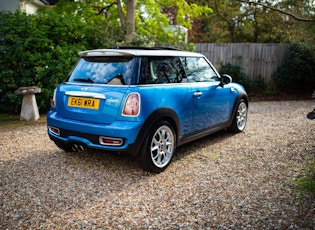 2011 MINI COOPER S (R56) 