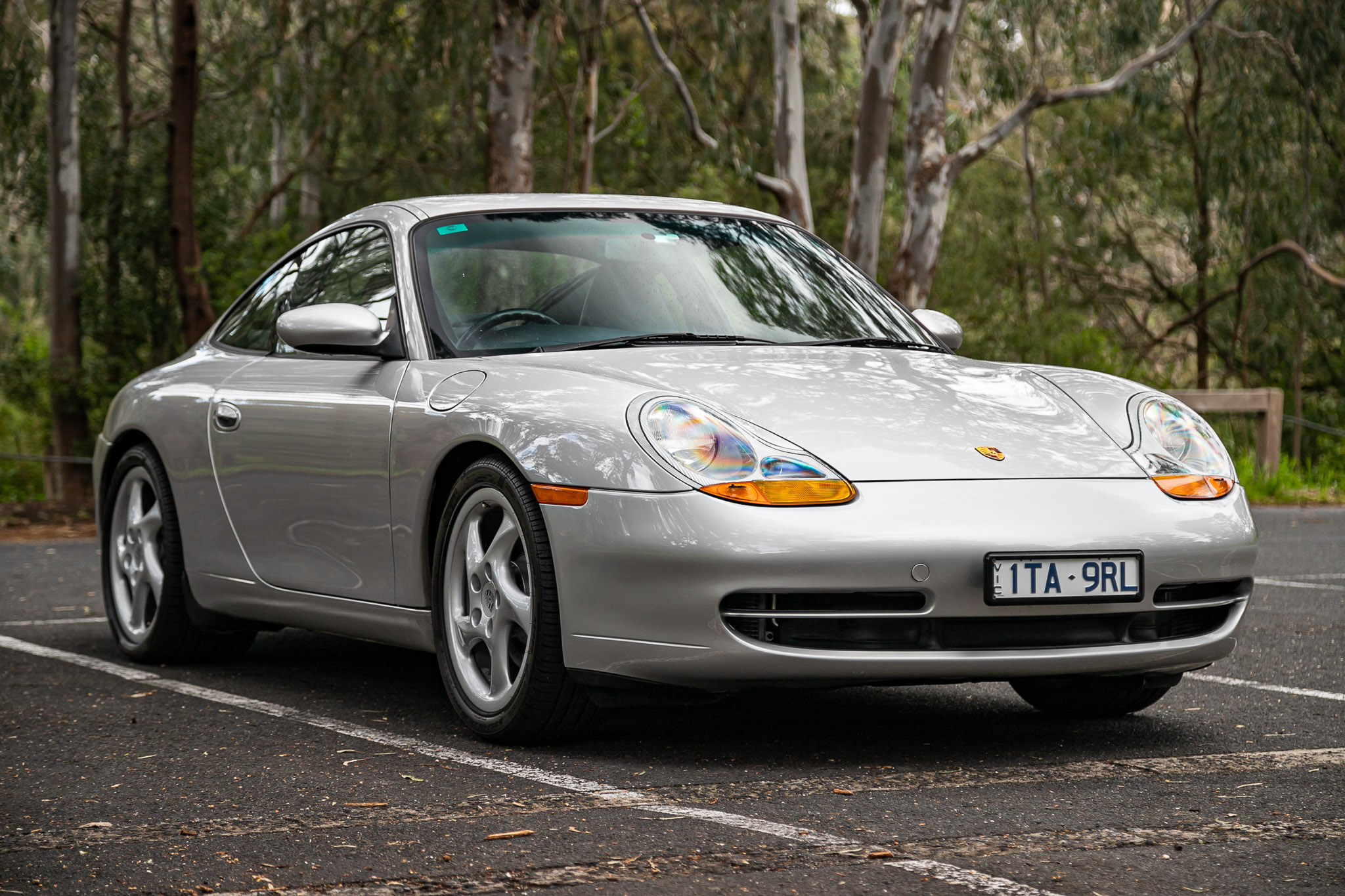 MRコレクション　ポルシェ 911 (996型) カレラ４　1997年　シルバー 1997 PORSCHE 911 (996) CARRERA for sale in Red Hill, VIC, Australia