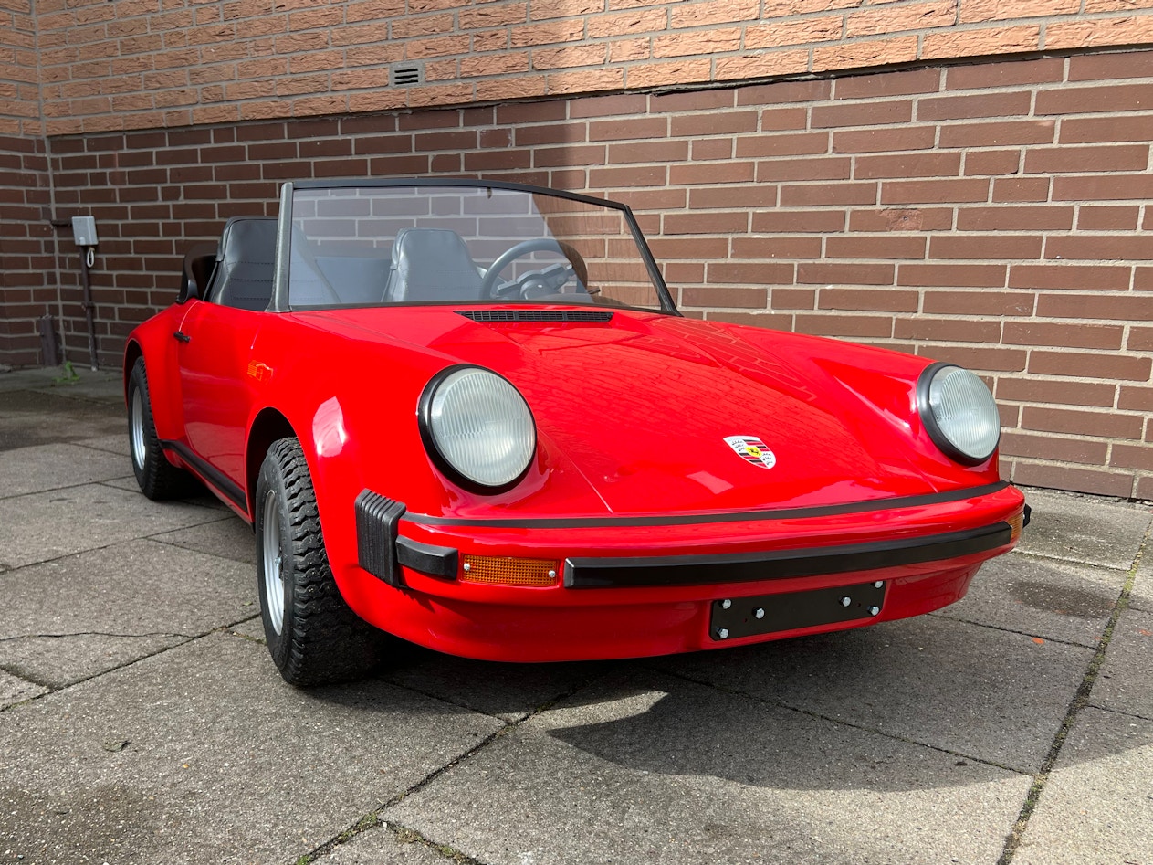 PORSCHE 911 CARRERA JUNIOR CHILDREN'S CAR