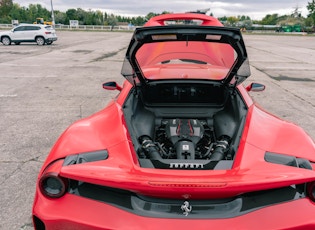 2019 FERRARI 488 PISTA