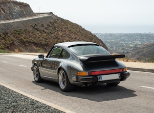 1986 PORSCHE 911 CARRERA 3.2 - 28,850 KM