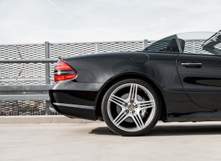 2011 MERCEDES-BENZ (R230) SL63 AMG - 58,994 KM