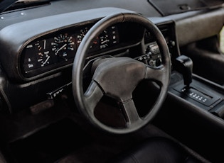 1981 DELOREAN DMC-12 - TRAINING CAR